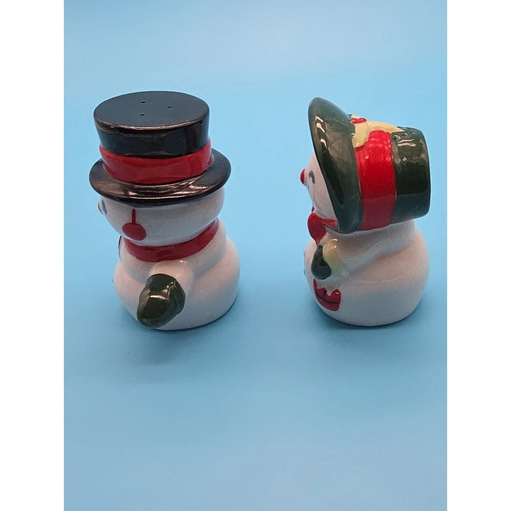 Vintage Hallmark Happy And Merry Salt And Pepper Shakers Merry Christmas
